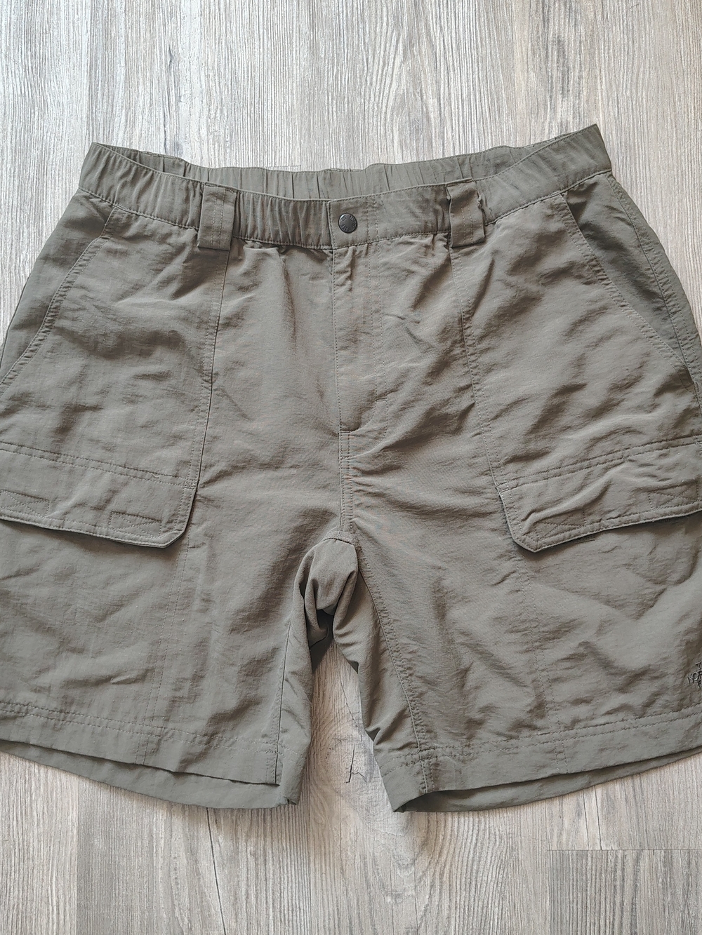 The North Face Men's Cargo Shorts Elastic Waistband 8 Inch Inseam Green Size L